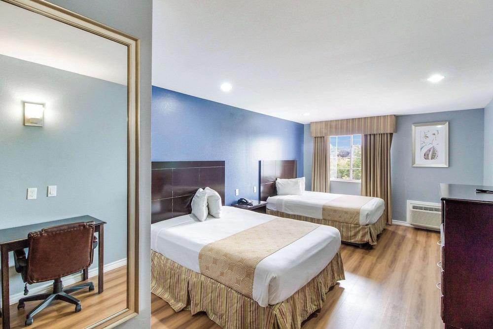 Rodeway Inn & Suites Port Arthur - Groves