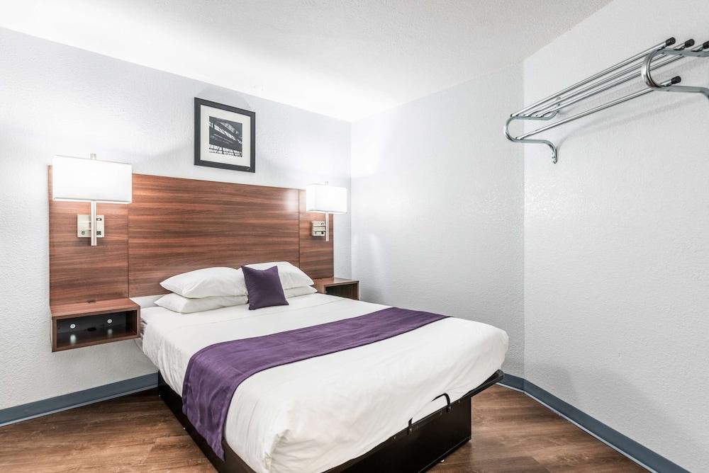 Americas Best Value Inn Searcy