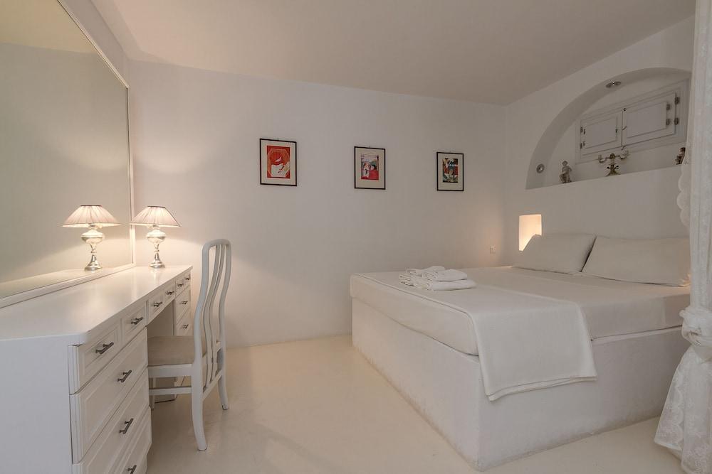 Sea Sound - White Katikies