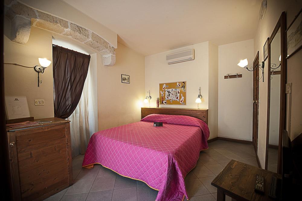 Albergo Tripoli - Guest House