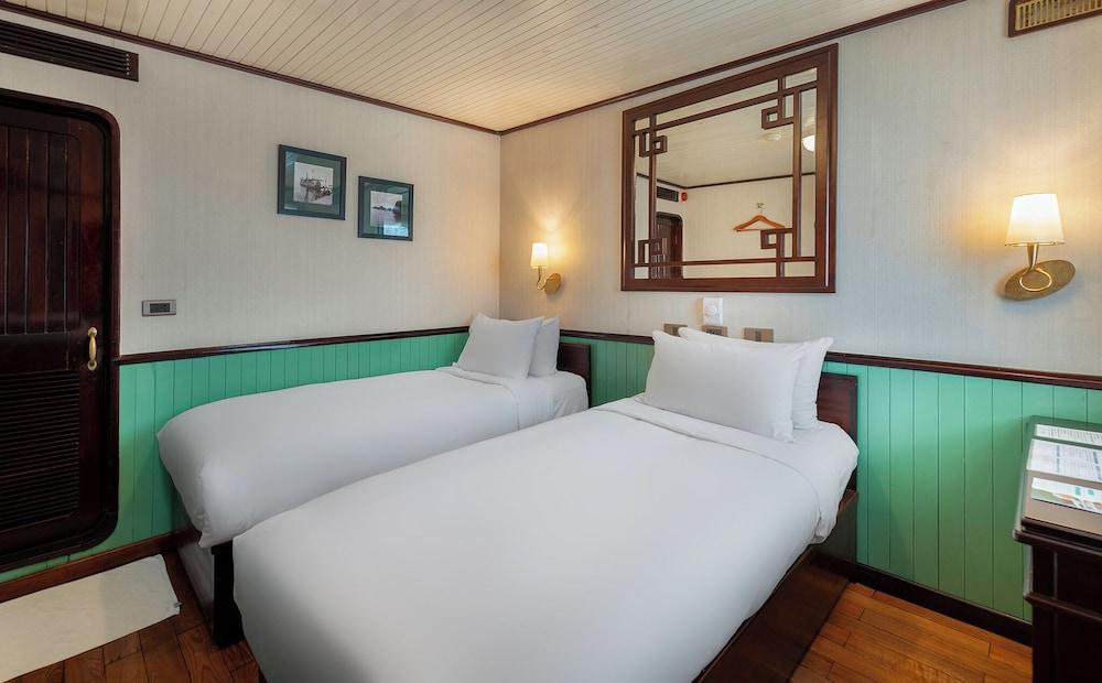 Emeraude Classic Cruises