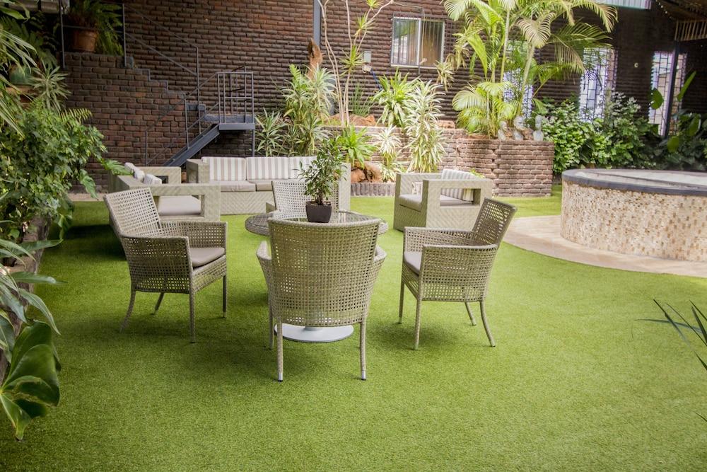 Mashutti Country Lodge