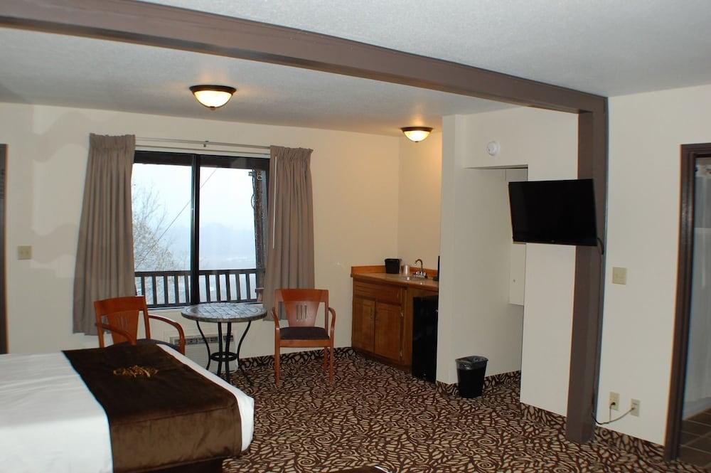 Alpine Lodge & Resort Burkesville