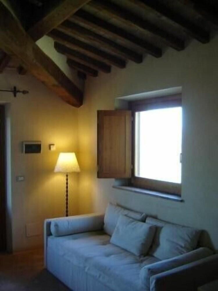 Montarlese Eco-Lodges