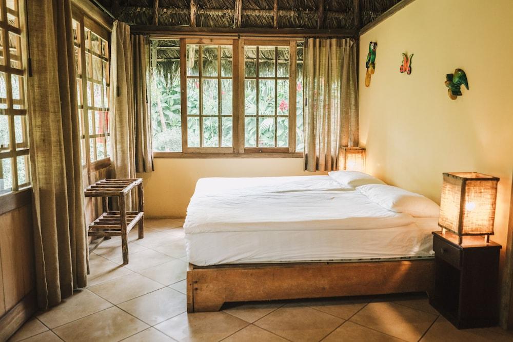 Huasquila Amazon Lodge