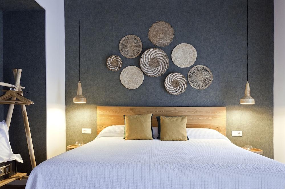 Cases Noves - Adults Only