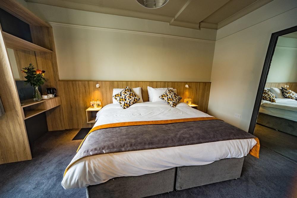 The Old Quarter Townhouse