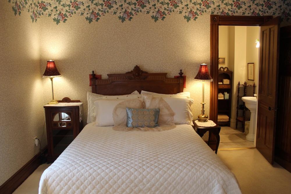 Victorian Rose Garden