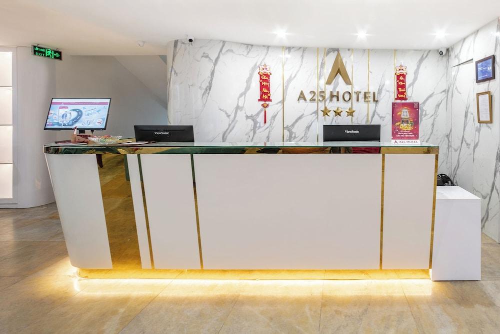 A25 Hotel - 12 Ngo Sy Lien