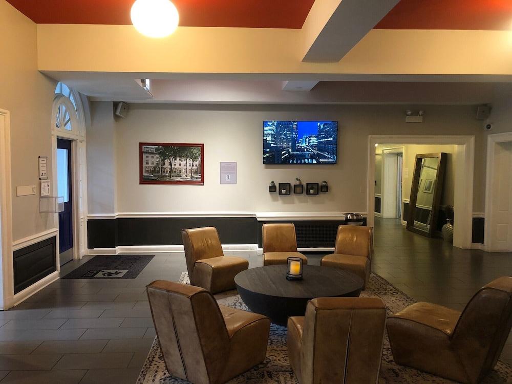 Chicago Getaway Hostel