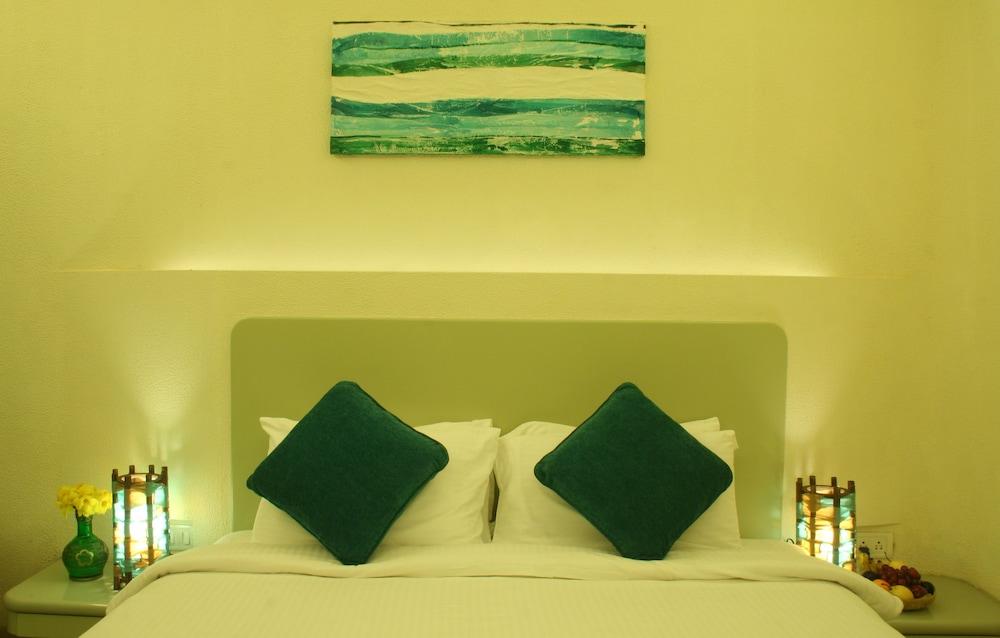 The Golden Crown Hotel & Spa, Colva