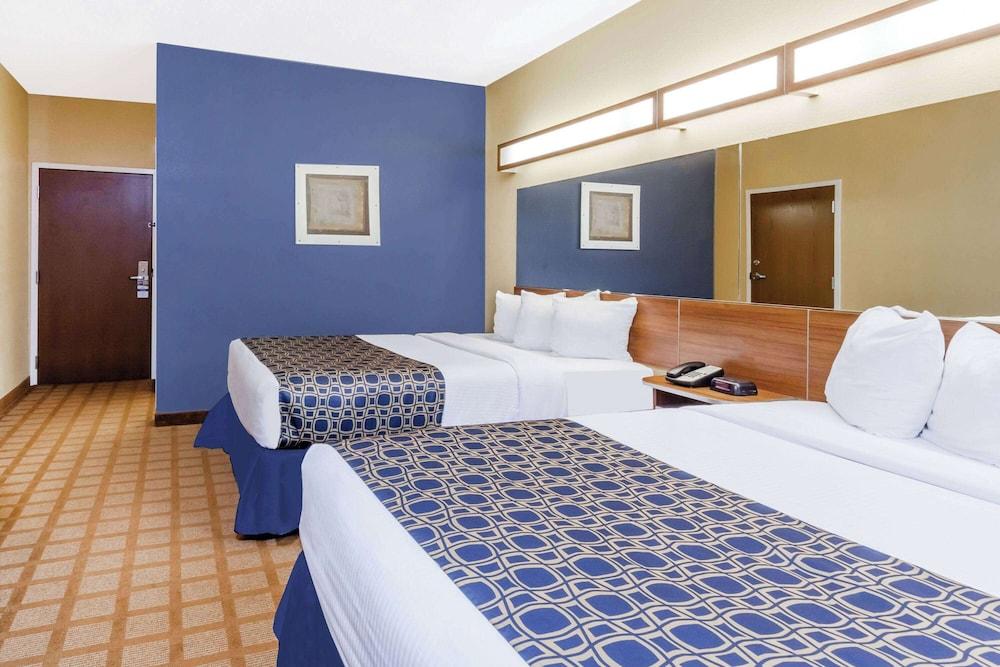 Microtel Inn & Suites by Wyndham Dickson City/Scranton