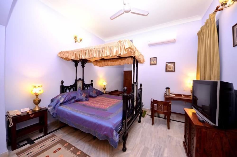 Koolwal Kothi Zinc Journey by The Fern