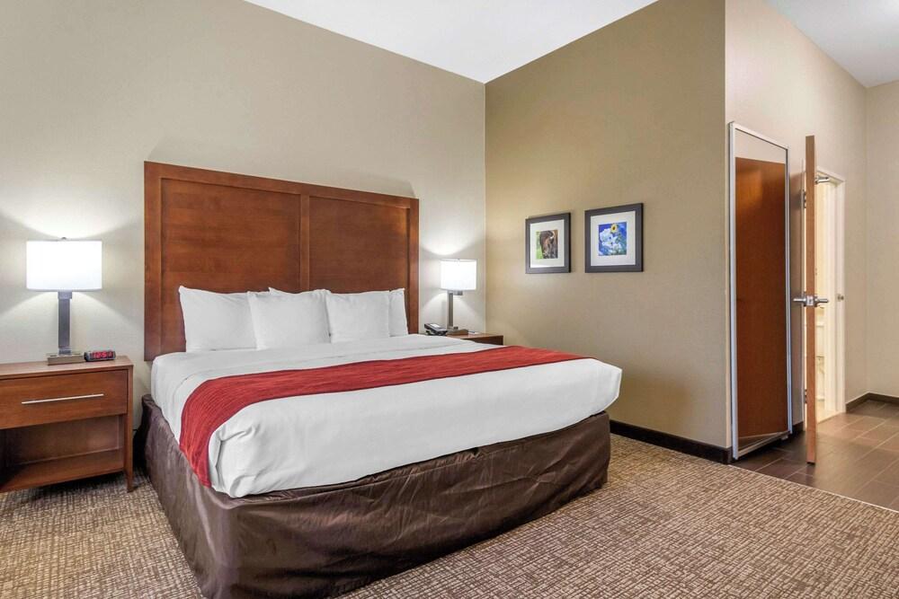 Comfort Inn & Suites Glenpool