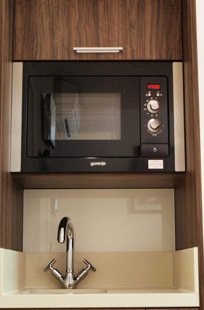 Simply Rooms & Suites