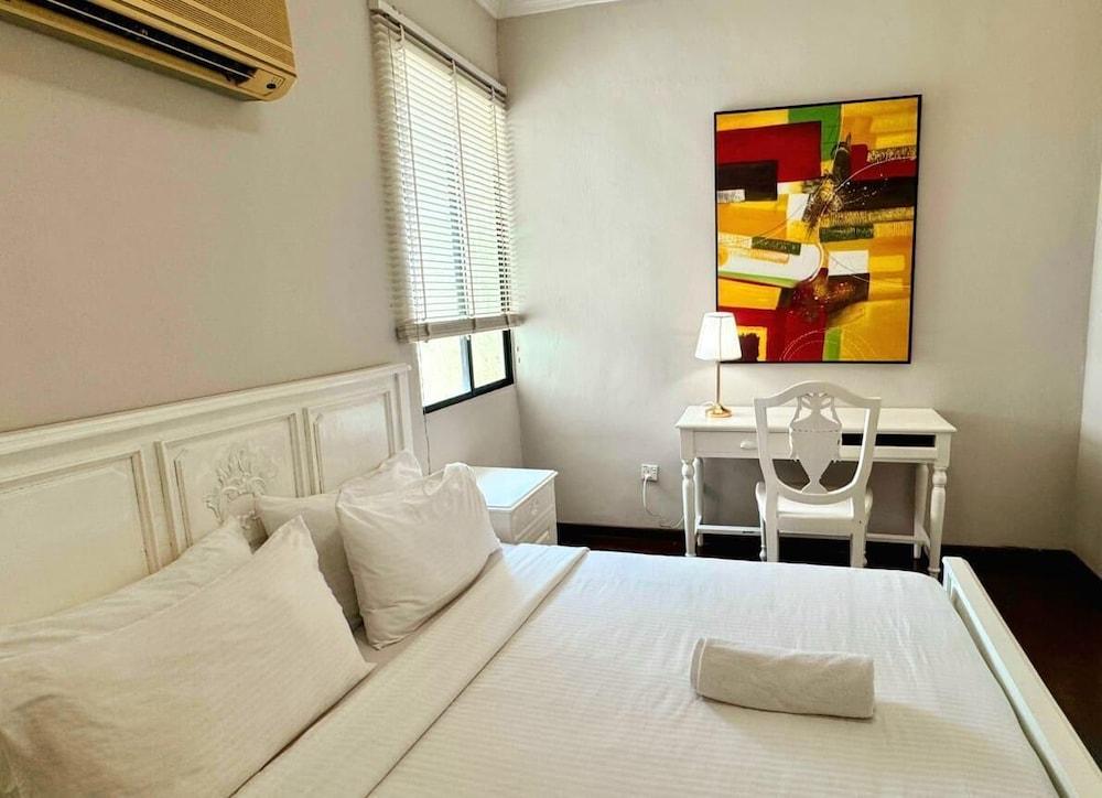 Century Bay Private Residences