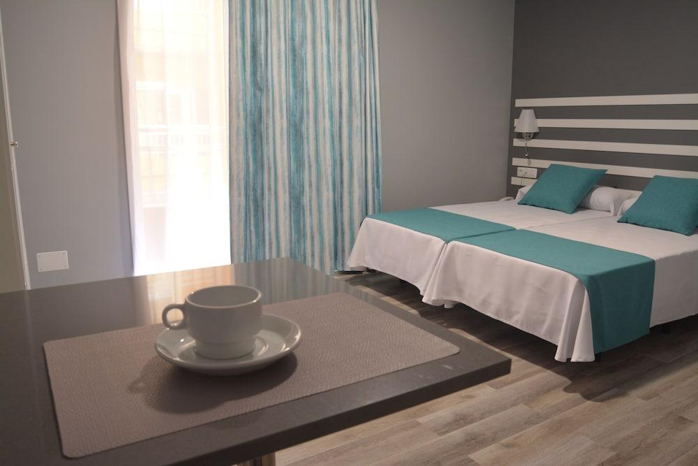 RF Apartamentos Bambi - Adults Only