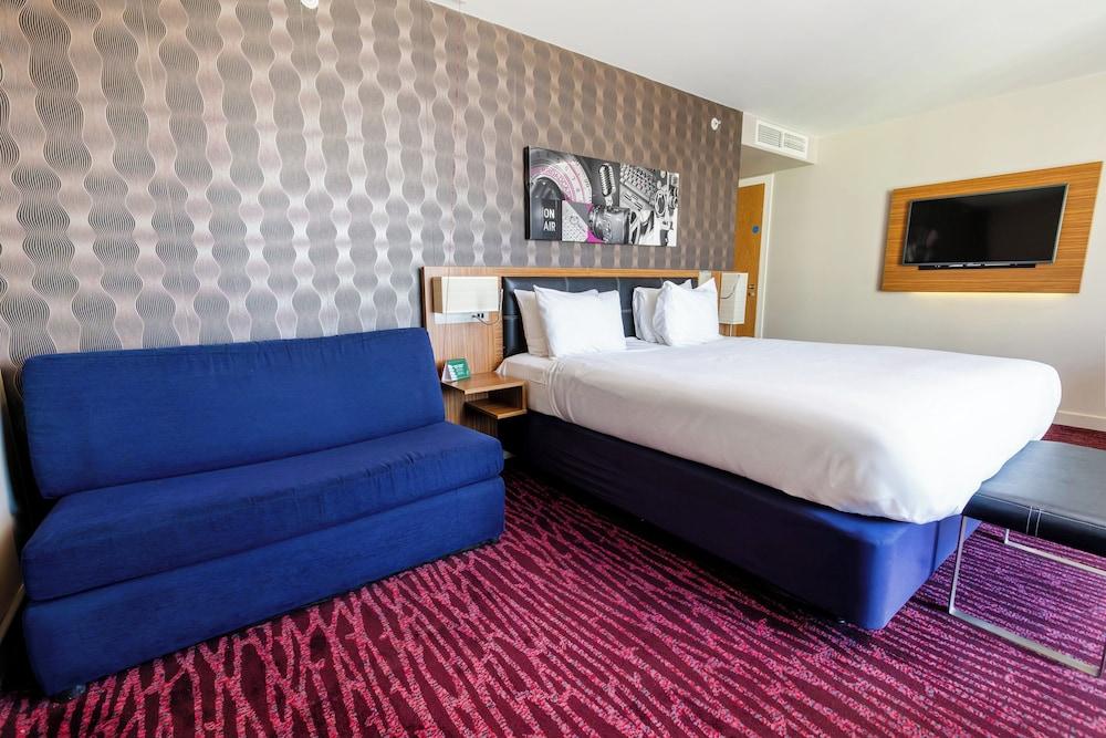 Holiday Inn Manchester-Media City UK by IHG