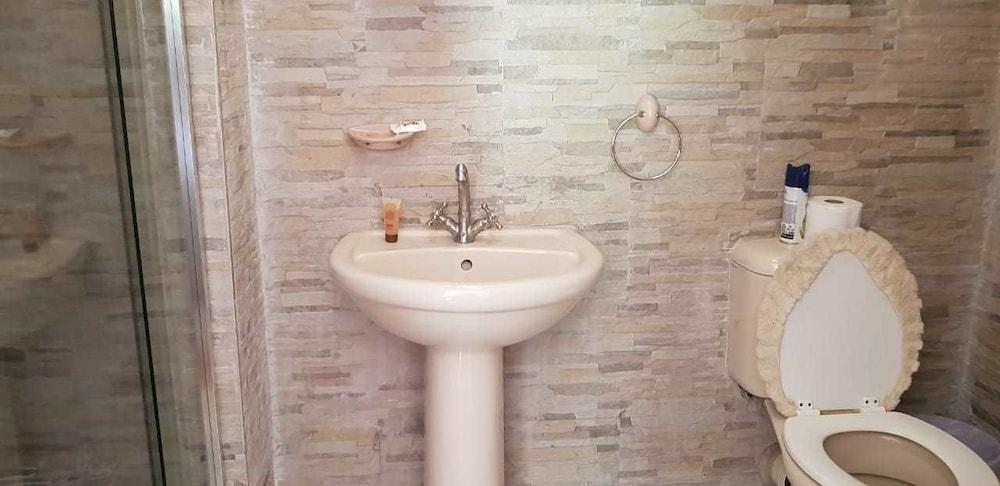 The Sleeping Bao B&B