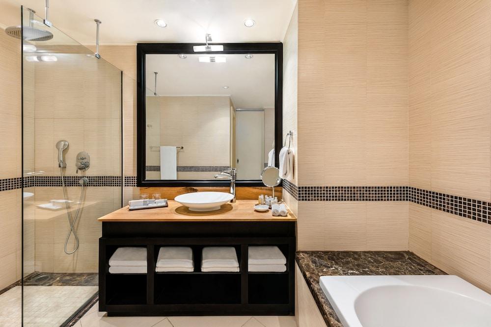 Oaks Ibn Battuta Gate Dubai