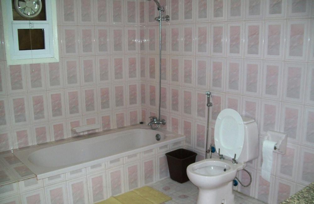 Bowshar International Hotel - Muscat