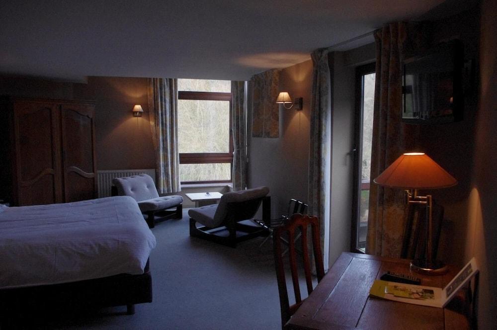 Hostellerie La Claire Fontaine