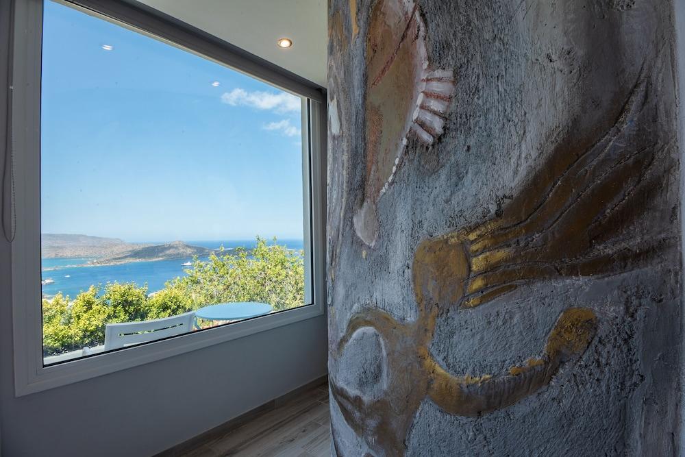 Adrakos Apartments - Adults Only