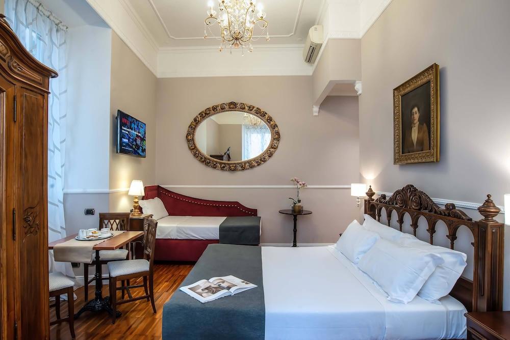 I TRE MOSCHETTIERI - D' ARTAGNAN Luxury Guest House