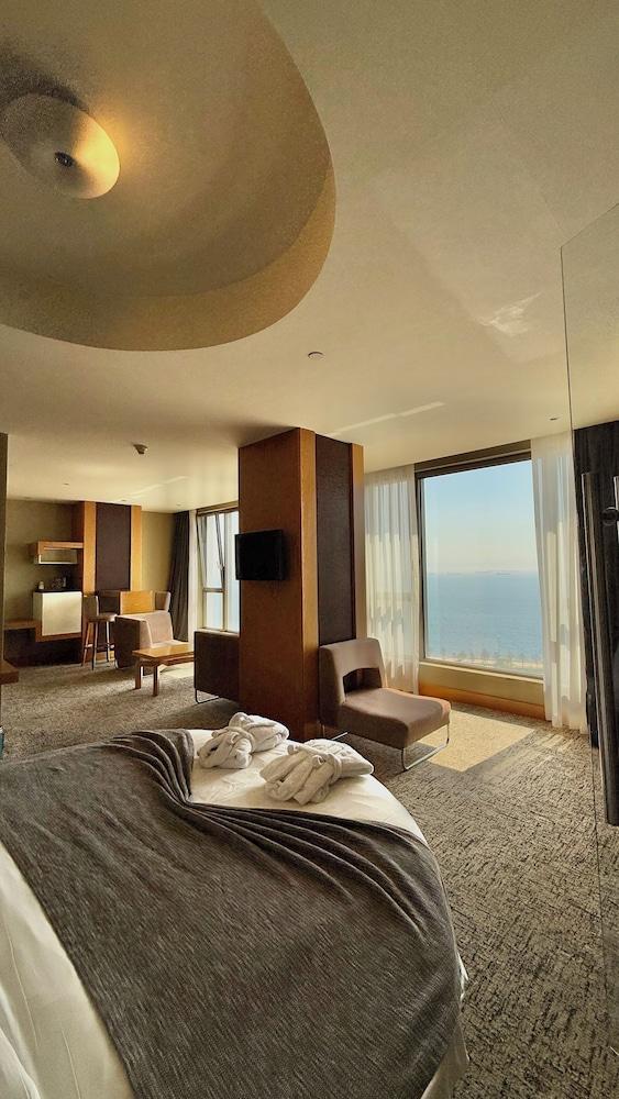 The Green Park Pendik