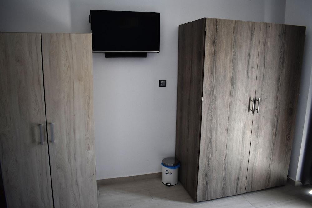 Christina Studios & Apartments