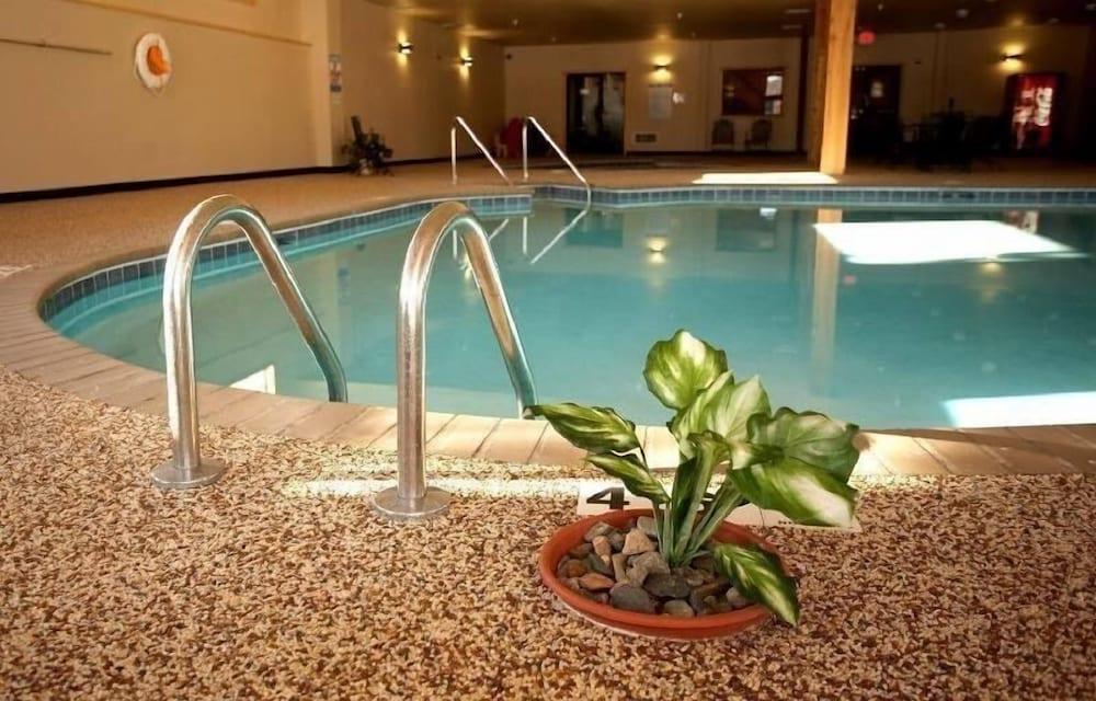 Whitefish Lodge and Suites