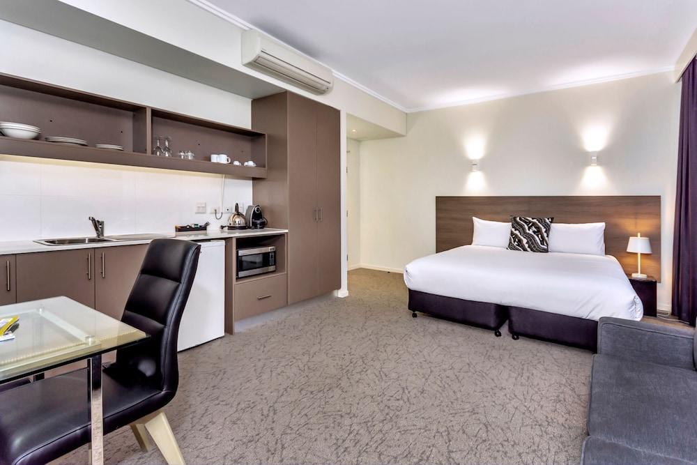 New Haus Managed by Hougoumont