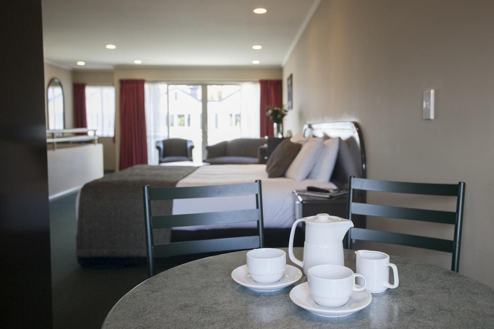 Cornwall Motor Lodge