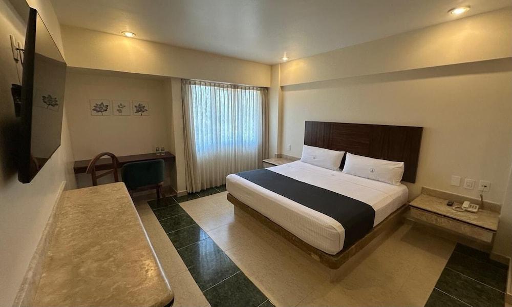 Hotel Real Del Sol – Zona Expo Industrial