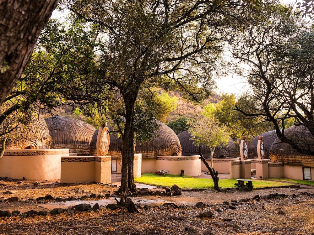 aha Lesedi Cultural Village