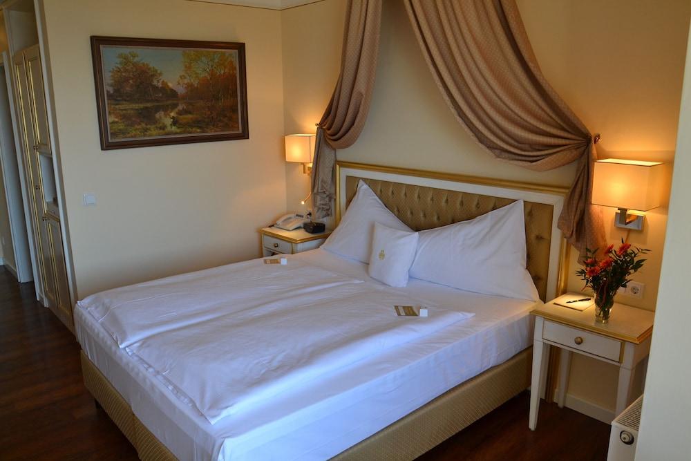 Hotel Burg Staufenberg