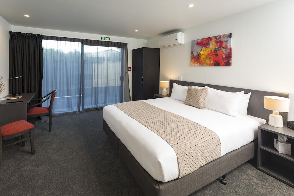 Carnmore Hagley Park