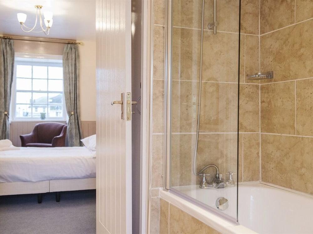 The Wellington Hotel