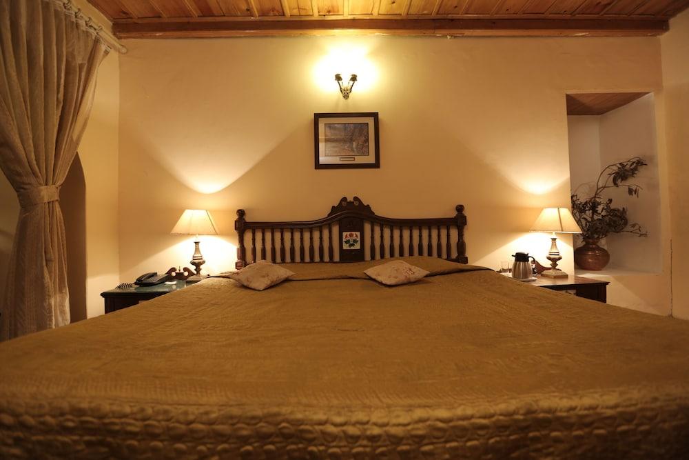 WelcomHeritage Windsor Lodge