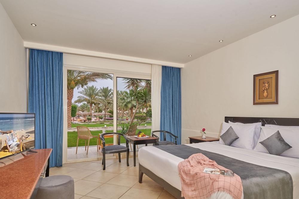 Three Corners Sea Beach Resort