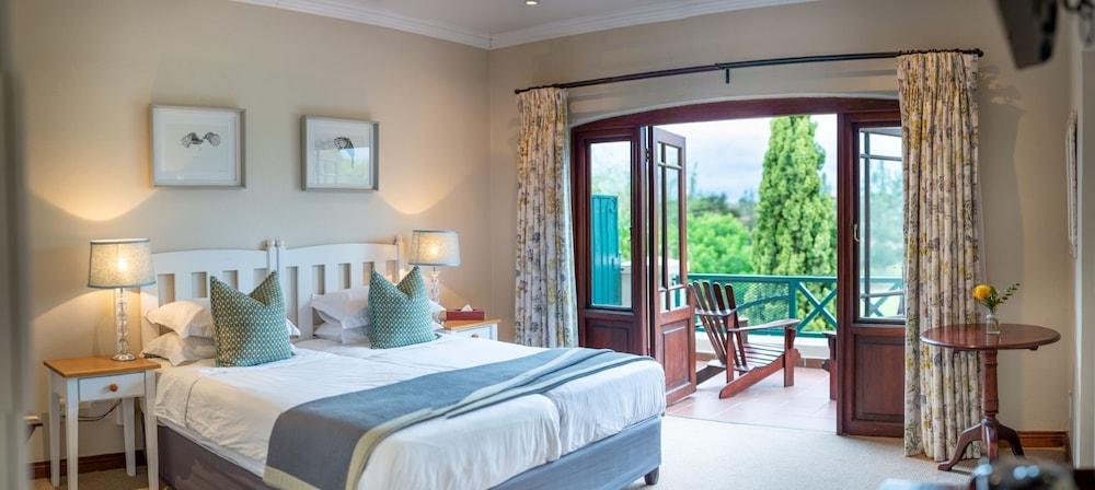 Oliver's Restaurant & Lodge