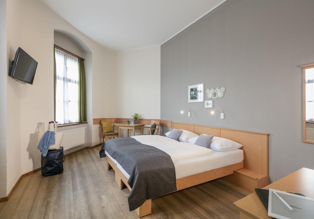 JUFA Hotel Schloss Röthelstein