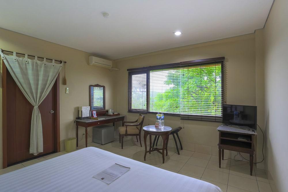 The Jayakarta Suite Komodo Flores