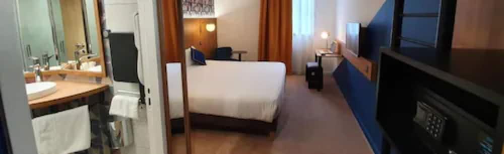 Kyriad Aix Les Milles - Plan de Campagne