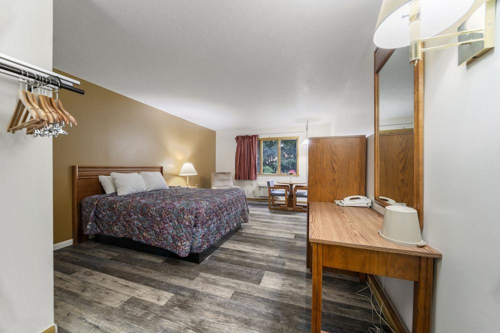 Executive Inn Cass City