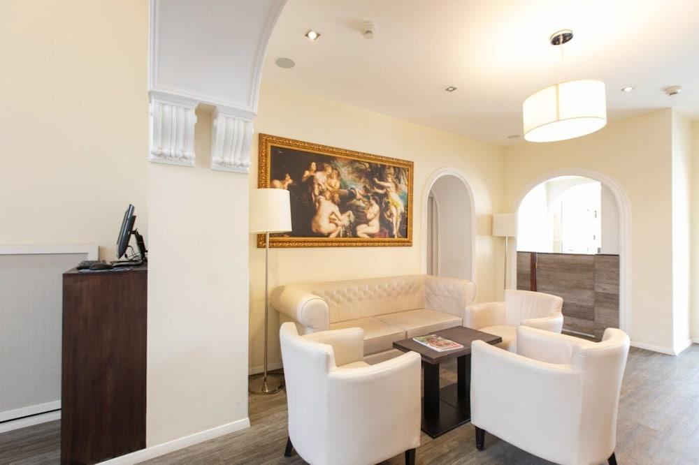 Hotel Rheinischer Hof