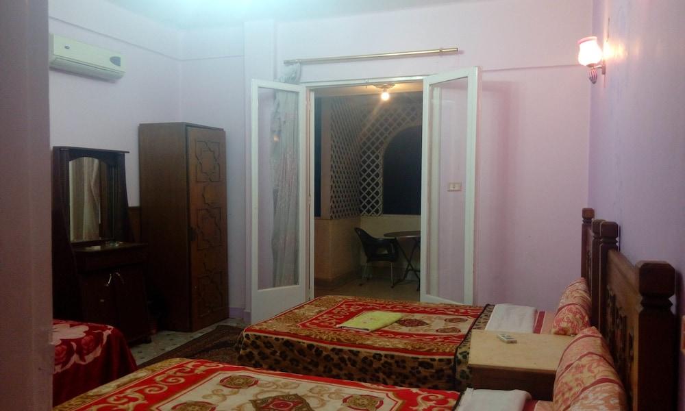 Cairo Moon Hotel - Hostel