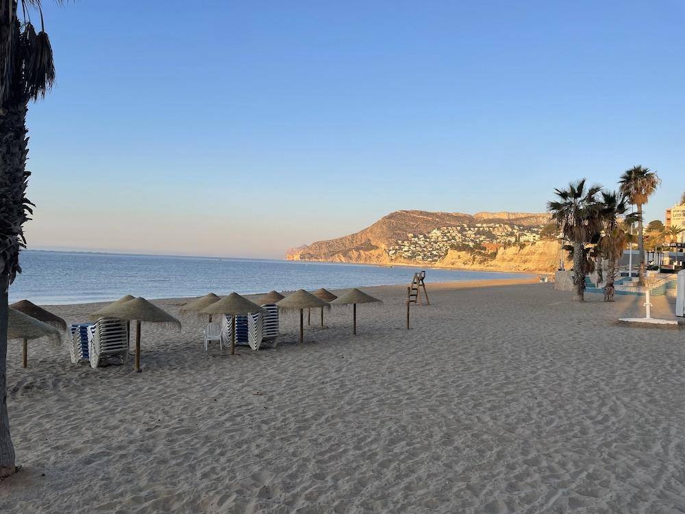 Safestay Calpe Seafront