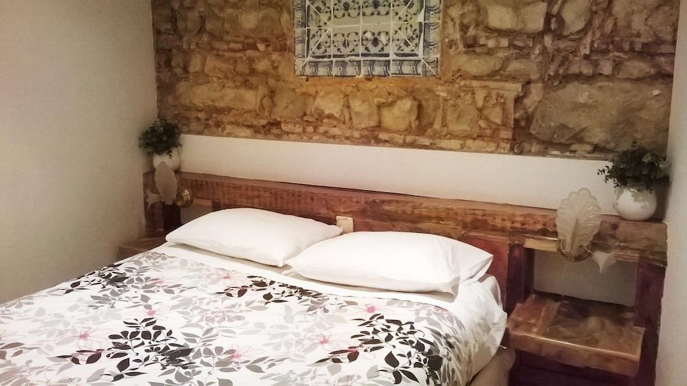 Alfama River Apartments