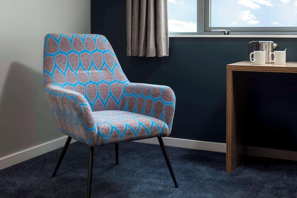 Travelodge Edinburgh Central Waterloo Place